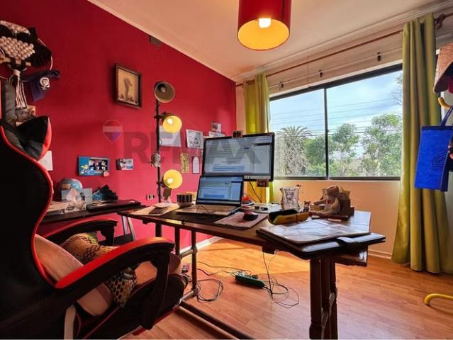Vende casa en concón, ubicación inmejorable | 5 dormitorios por 12000.00 en Concón