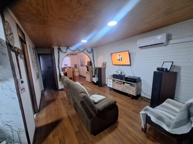 Vende casa en la Pintana