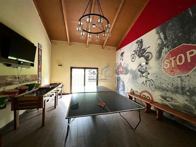 Vende casa en Pucón. Condominio Alicura. 3 dormitorios por 4900.00 en Pucón