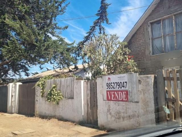Vende casa en pleno centro de Pichilemu
