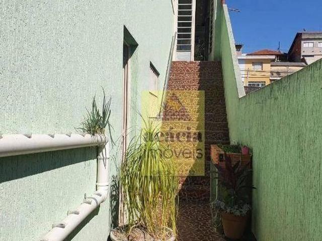 VENDE CASA TÉRREA MUITO ESPAÇOSA