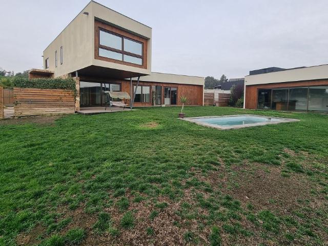 Vende casa 4d, condominio mantagua, quintero