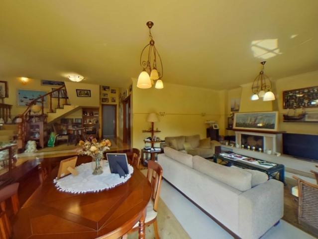 VENDE CHALET CON PISCINA EN FONTECARMOA A 5 MINUTOS DE VILAGARCIA DE ARUOSA