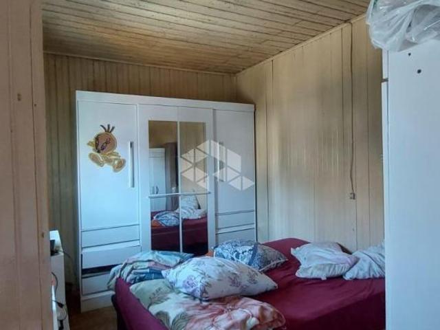 VENDE: Duas Casas Três moradias Sagrada Família