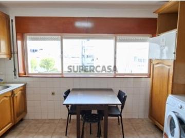Apartamento T4 em Exclusivo com Excelente Localização em Évora