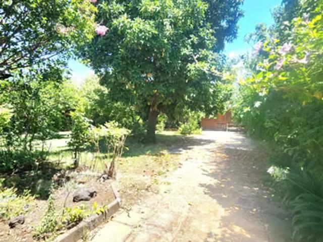 Vende amplia casa familiar a pasos del centro de los ángeles | 5 dormitorios por 255000. 00 en Los Ángeles