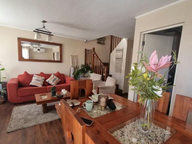 Vende hermosa casa en la reserva de machali | 3 dormitorios por 3650.00 en Machalí
