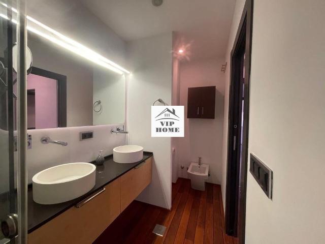 VENDE INCREÍBLE PISO CON GRANDES CALIDADES Y LUMINOSO EN LA ZONA CÉNTRICA DE ALBACETE