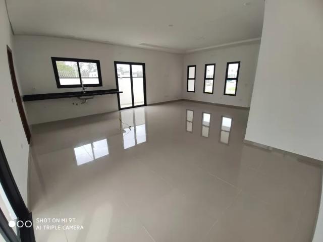 Vende linda casa em Mogi das Cruzes, Bella Cittá Villagio I, 228 m², 3 suítes, 4 vagas