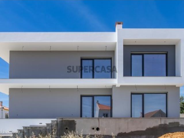 Vende Moradia T4 Ericeira 5 km, A Casa das Casas