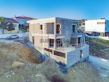 Vende Moradia T4 Ericeira 6,5 km, A Casa das Casas