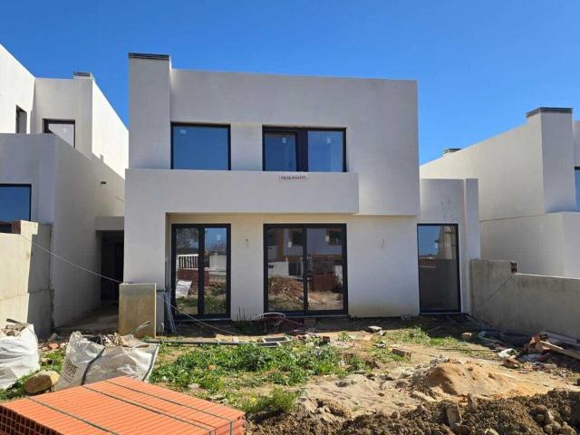 Vende Moradia T4 Ericeira 9 km, A Casa das Casas