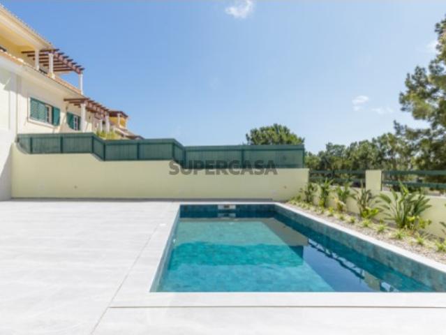 Vende Moradia T4 + 1 Ericeira 3 km, A Casa das Casas