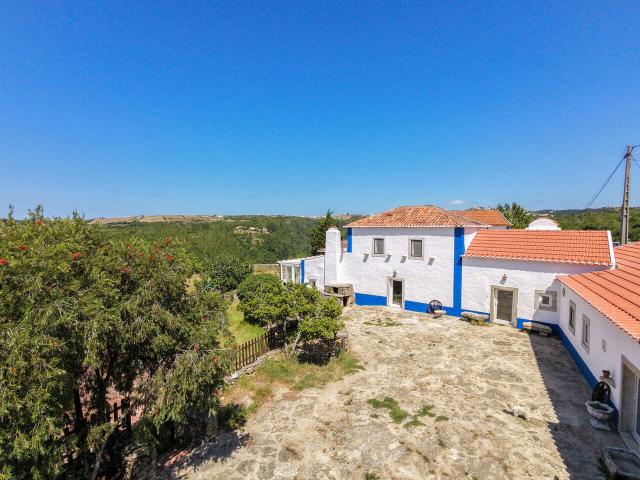 Vende Moradia T5 Mafra 7 km e Ericeira 15 km, A Casa das Casas