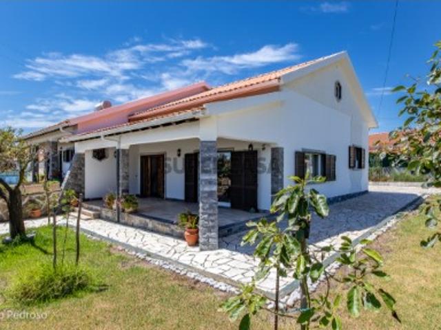 Vende Moradia T5 Ericeira 3 km, A Casa das Casas