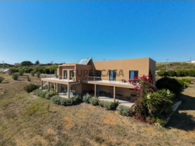 Vende Moradia T5 Ericeira 4 km, A Casa das Casas