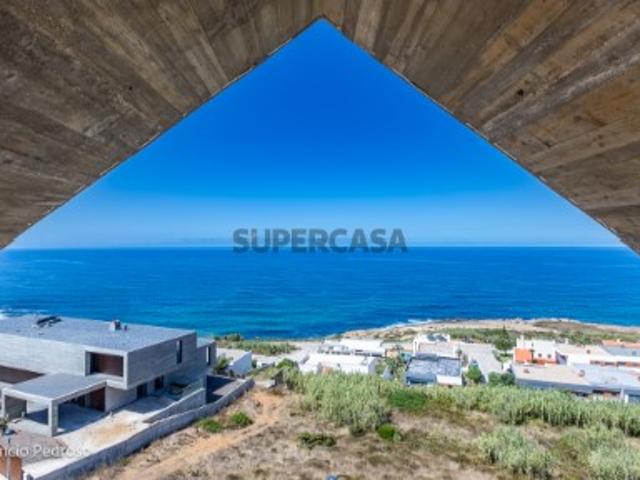 Vende Moradia T5 Ericeira 6 km, A Casa das Casas