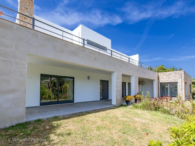 Vende Moradia T6 Torres Vedras 5 km, Mafra 32 km, A Casa das Casas