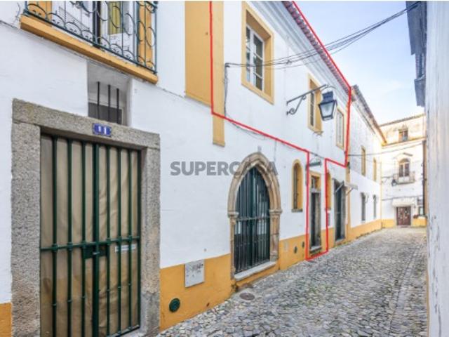 Vende Moradia T7 em Évora A Casa das Casas