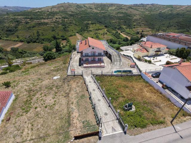 Vende Moradia T7 Ericeira 14 km, A Casa das Casas