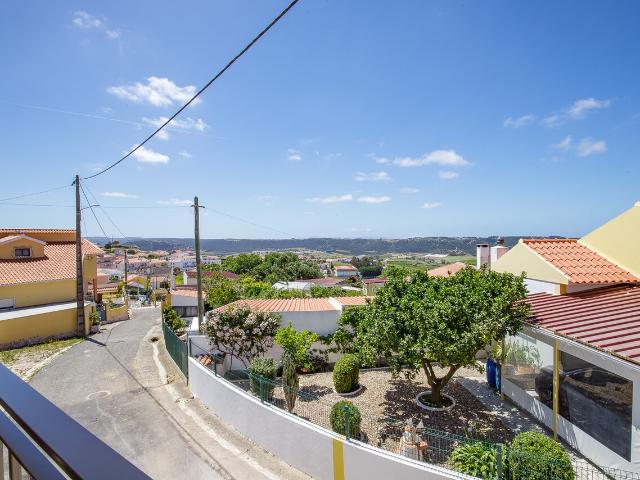 Vende Moradia T2 Ericeira 15 km, A Casa das Casas