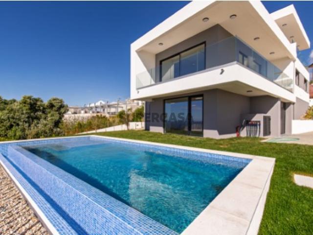 Vende Moradia T3 Ericeira 3 km, A Casa das Casas