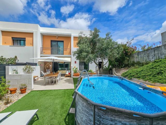 Vende Moradia T3 Ericeira 4 km, A Casa das Casas