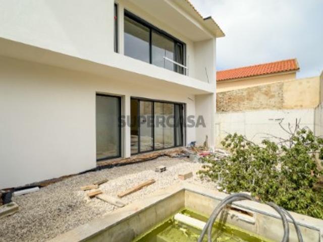 Vende Moradia T3 Ericeira 6,9 km, A Casa das Casas