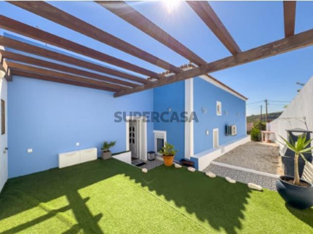 Vende Moradia T3 +1 Ericeira 15 km, A Casa das Casas