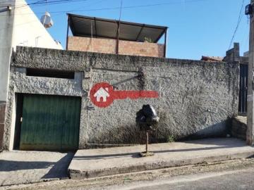 VENDE SE 2 CASAS com espaço para construir mais uma de 78 m² no bairro Cruzeiro, região do PTB, Beti