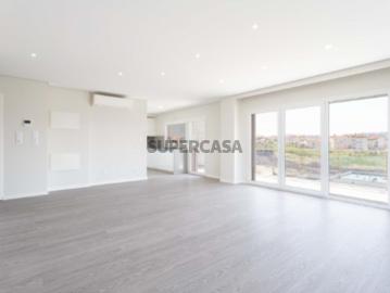 Vende se T3 novo no Empreendimento Solvillas