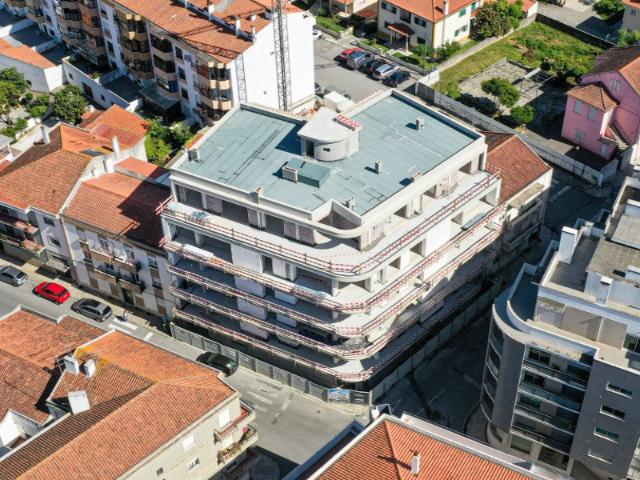 Vende se T3 novo em Alcobaça