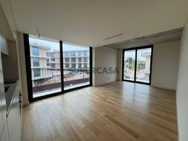 Apartamento novo com varandas e excelentes acessos em Santa Clara, Coimbra