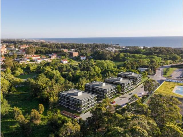 Vende Se T2 a 500m da Praia da Madalena, Vila nova de Gaia 92m² da Madalena e Samaiões