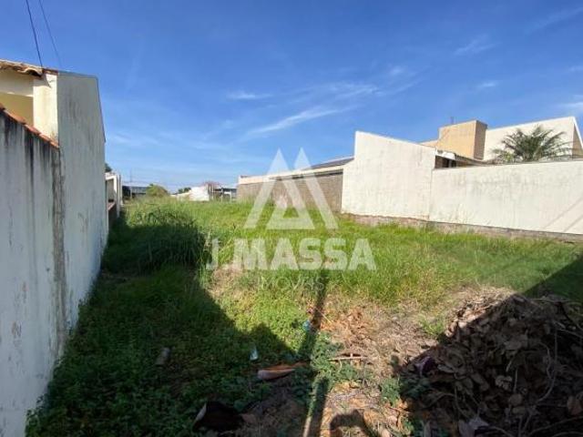 Vende se terreno no Residencial Nova Itália
