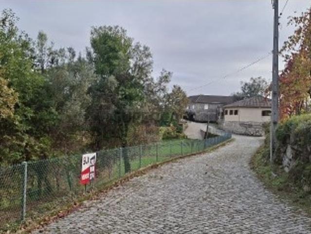 Vende se Terreno Agrícola, Paredes Secas Amares