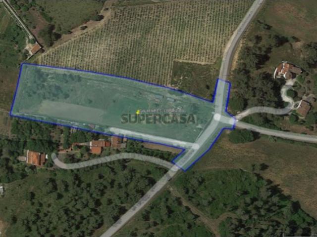 Vende se Terreno com 7880 m2 e vista privilegiada para a Serra de Sintra Galamares