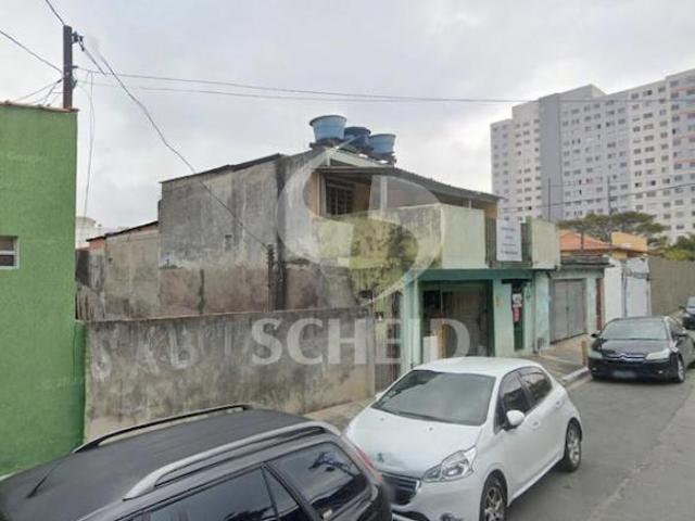 vende se Terreno de 360m2, com casa antiga, em ótima localização na Vila Santa C
