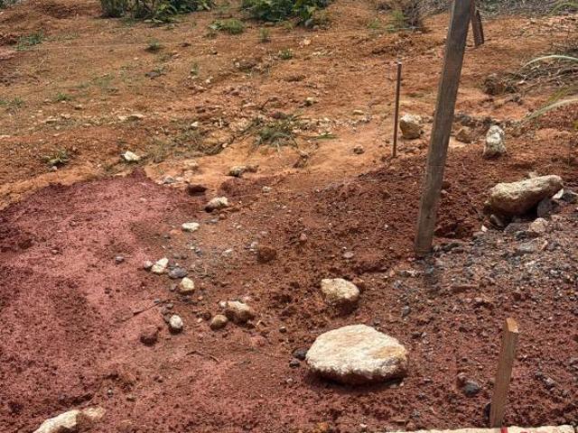 Vende se Terreno pronto para construir, excelente localização