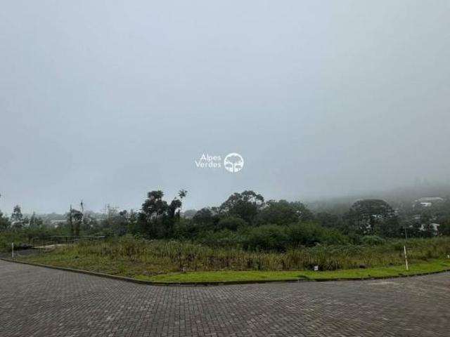 Vende se terreno próximo ao centro de Gramado Pronto para construção Valor R$598.000,00