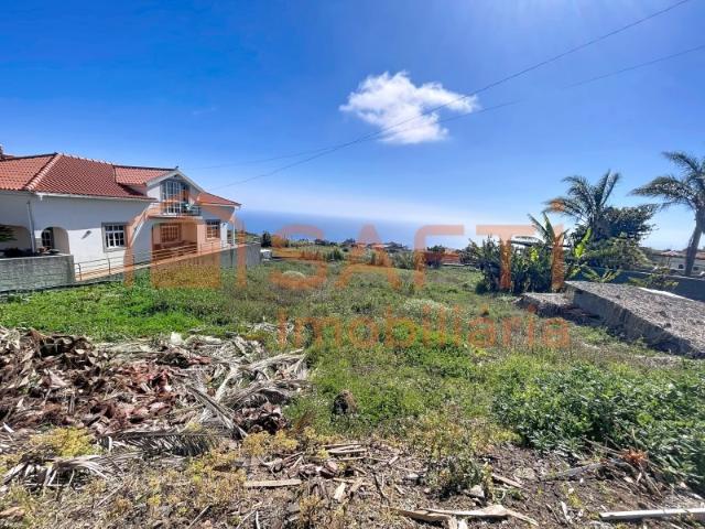 Vende se terreno urbanizável nos Canhas, Ponta do Sol