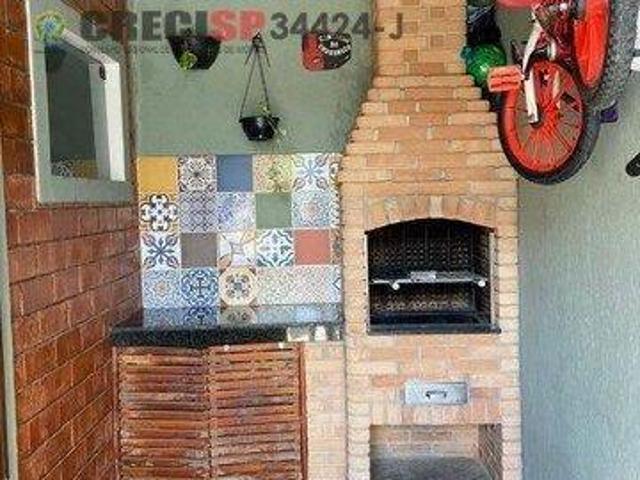 Vende se um LINDO sobrado