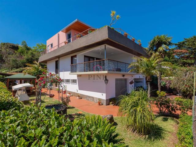 Vende Se Vila Gama Apartamentos Turísticos Machico 392m² Água De Pena