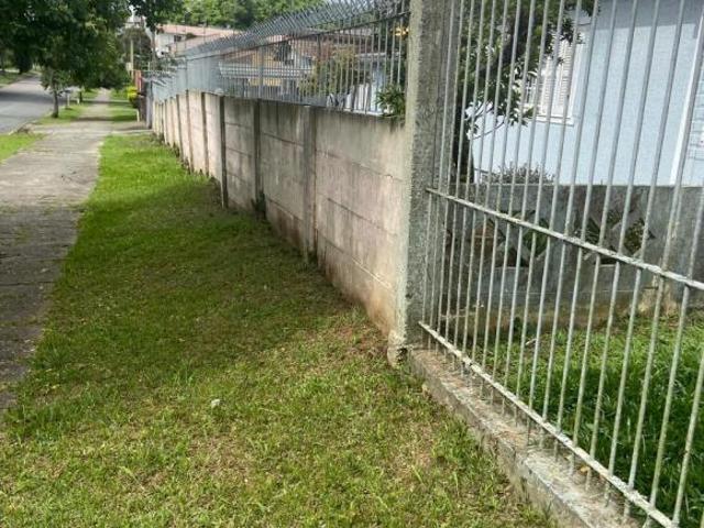 Vende se amplo terreno no Bom Retiro
