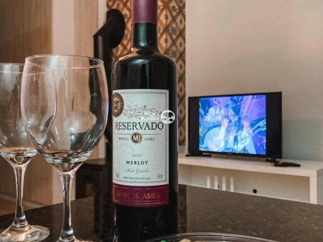 Vende se apartamento 5 minutos da Rua Coberta