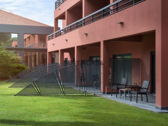 Vende se Apartamento T1 em Resort de Luxo, Cascais