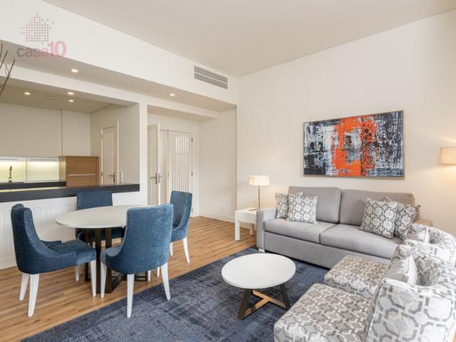 Vende se Apartamento T1 em Resort de Luxo, Cascais