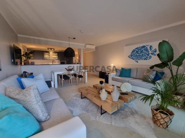 Vende se Apartamento T1 em Resort de Luxo, Portimão