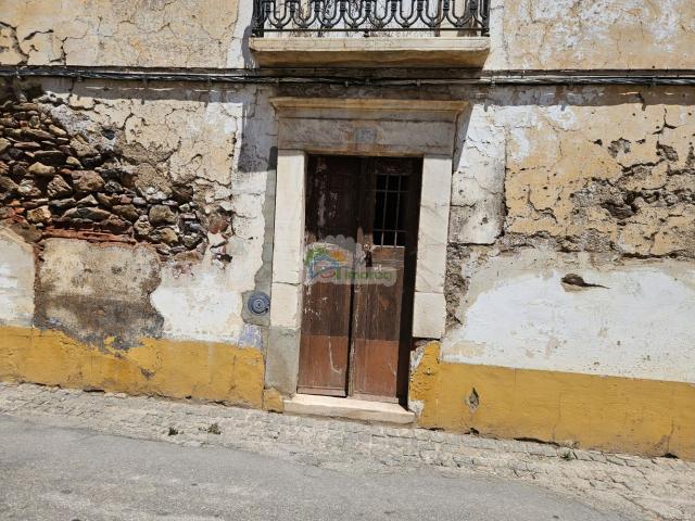 Vende se apartamento T1 no centro de Borba