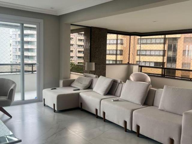 Vende se apartamento com 4 suítes, 333m² e 3 vagas Bela Vista